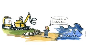 English version Tegning af en gravemaskine som laver kystsikring og en kvinde som står på stranden og siger "det skal også være smukt" Klimaforandringer illustration Frits Ahlefeldt